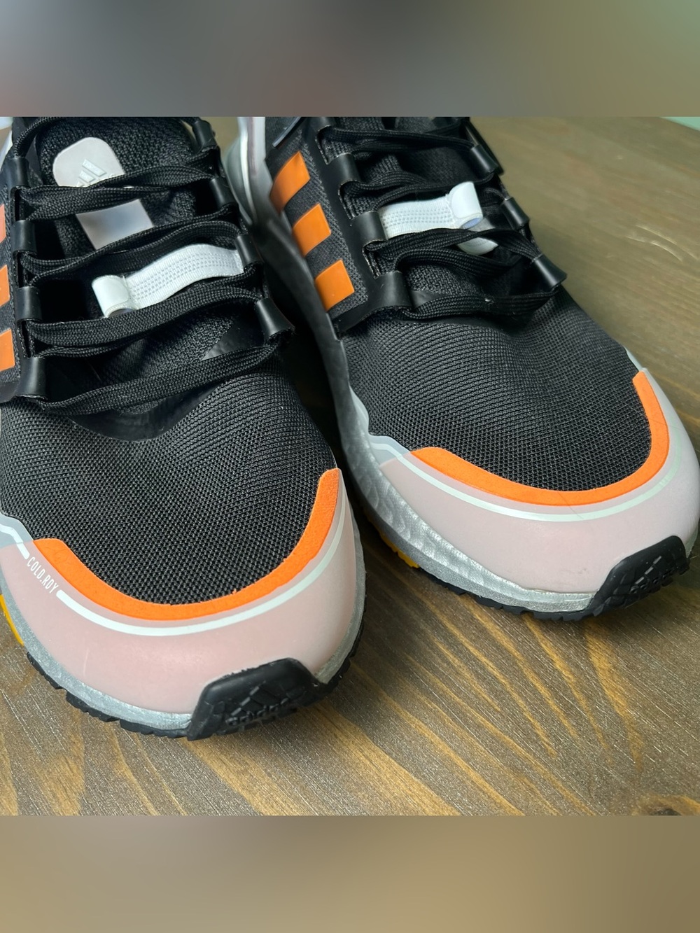 ADIDAS Ultra Boost Winter.RDY Running Shoes Black Signal Orange Size 9.5 Men's - Picture 4 of 14